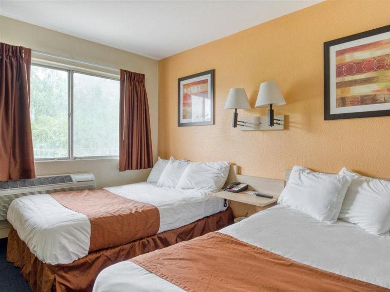 Days Inn By Wyndham New Philadelphia Eksteriør billede