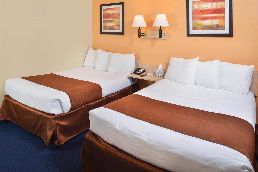 Days Inn By Wyndham New Philadelphia Eksteriør billede